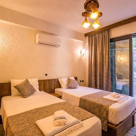 Keyf Inlice, 4 Bedroom, Large Pool And Fully Pricacy Garden And Pool